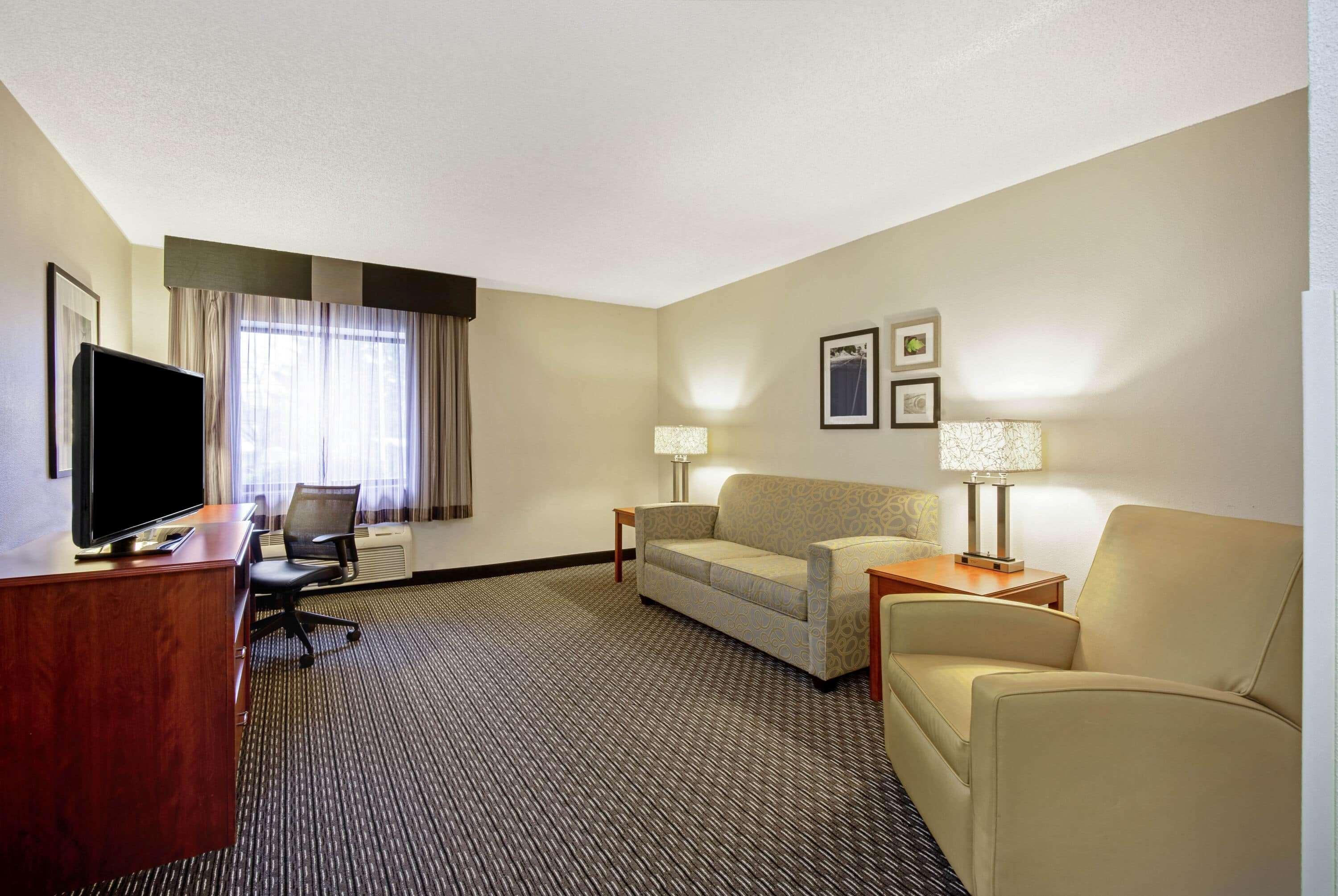 La Quinta By Wyndham Harrisburg Airport Hershey Exterior photo